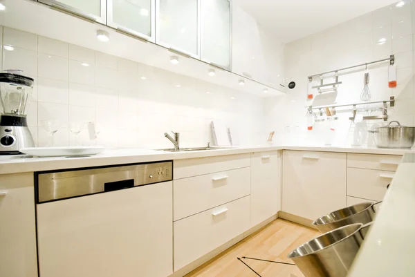 Moderne køkken i hvid - Stock-foto