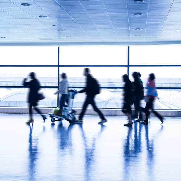 Passeggero nell'aeroporto di Shanghai Pudong — Foto Stock