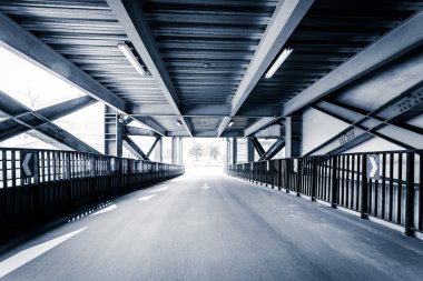 Otopark giriş kanalı