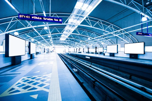 Estación de metro en Kuala Lumpur, Malasia — Foto de Stock