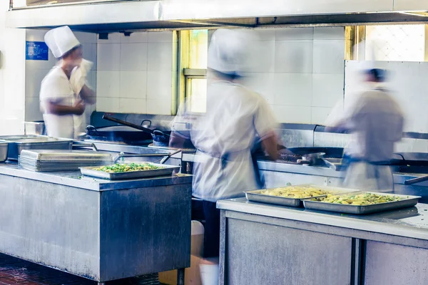 Köket i en kinesisk restaurang — Stockfoto