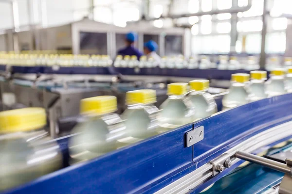 Planta de produção de bebidas na China — Fotografia de Stock