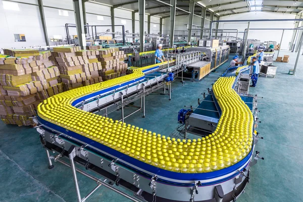 Drinks production plant in China — Stock Photo, Image