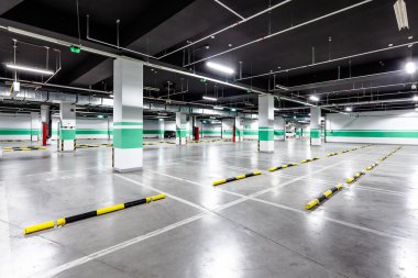 boş yer altı otoparkı