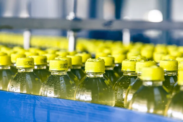 Planta de produção de bebidas na China — Fotografia de Stock