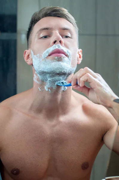Shaving — Stock Photo, Image