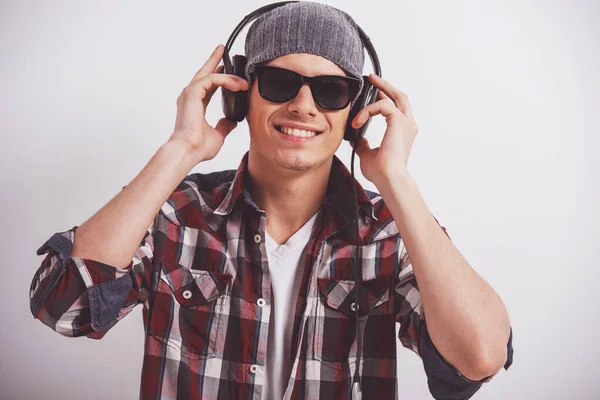Happy Young Stylish Man Sunglasses Headphones Smiling While Standing Grey — Stock Photo, Image