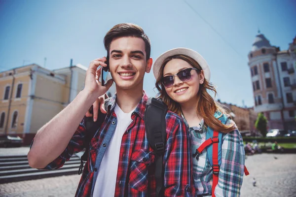 Gelukkige Jonge Romantisch Paar Reizen Europa — Stockfoto