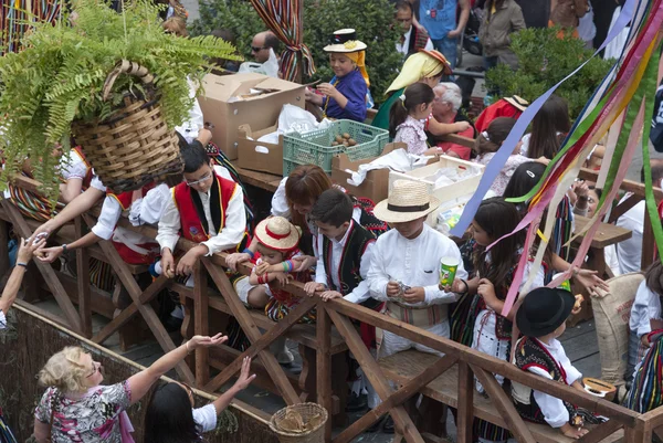 Los Realejos, Tenerife, ESPAGNE - 26 mai : Procession le 26 mai 2013 à Los Realejos avec des danseurs . — Photo