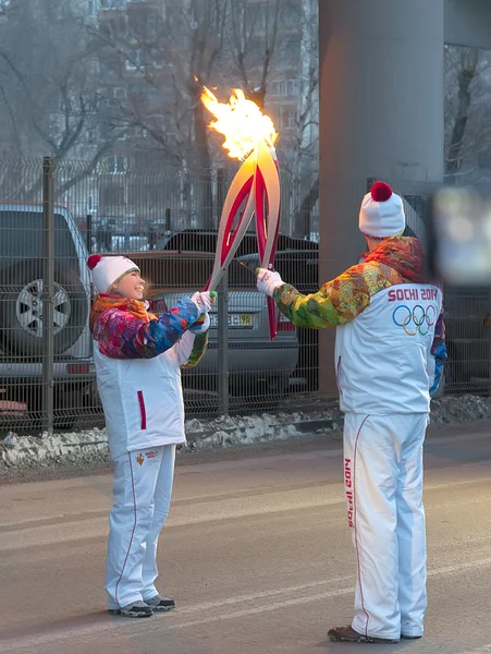 Olympisch vuur in ekaterinburg — Stockfoto