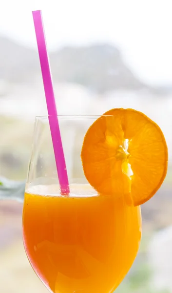 Desayuno fresco con jugo de mandarina — Foto de Stock