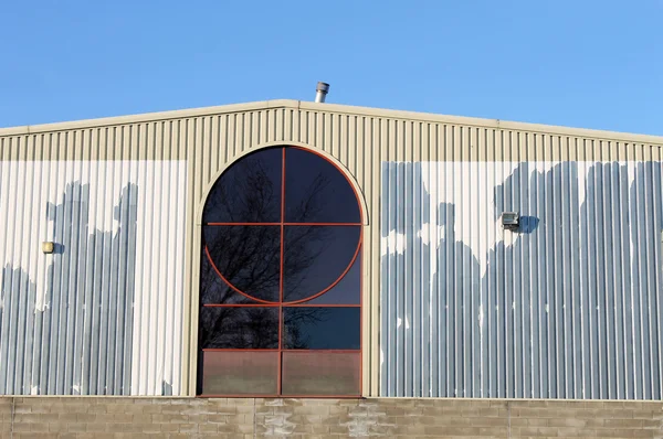 Ancien bâtiment d'usine — Photo