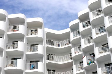 modern beyaz turistik otel