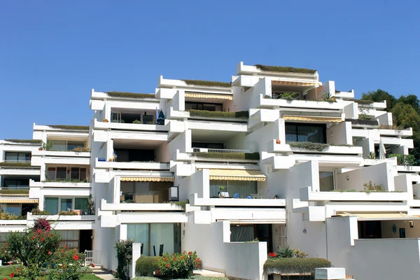 Holiday apartment buildings — Stock Photo, Image