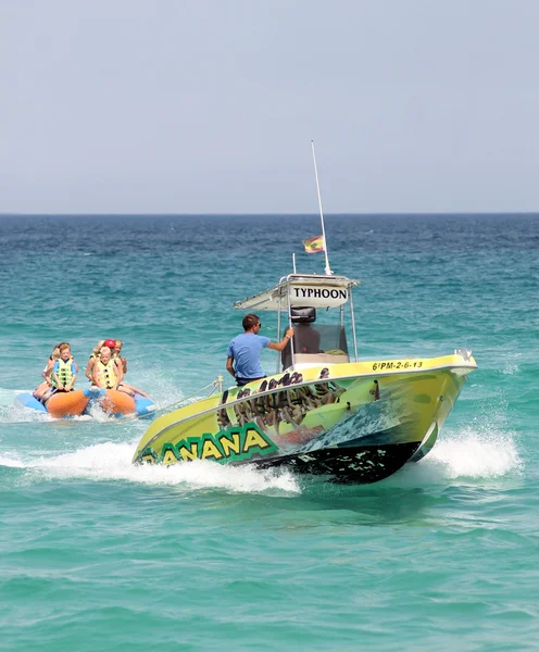 Paseo en barco plátano — Foto de Stock