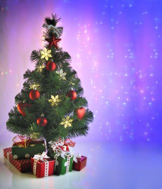 Madalyalı Noel ağacı