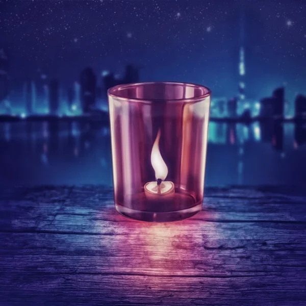Зажги свечу в городе Лицензионные Стоковые Изображения