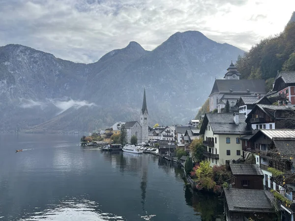 Hallstatt Ausztria Hegyi Falu Osztrák Alpokban Salzkammergut Régió Ausztria Alpokban — Stock Fotó