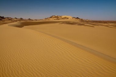 Mavi gökyüzü ve dunes, Sahara çöl yatay