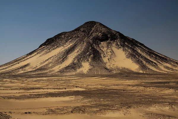 Hill in Black desert in Egypt — Stock Photo, Image