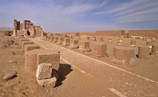 La formazione di rocce calcaree nel deserto bianco occidentale, Farafra, Egitto — Foto Stock