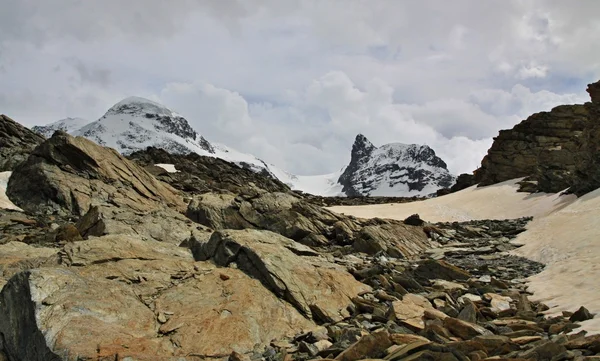 Blick auf die Schweizer Alpen — Stockfoto