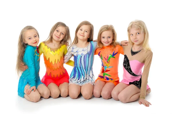 Groep van sportieve kleine meisjes — Stockfoto