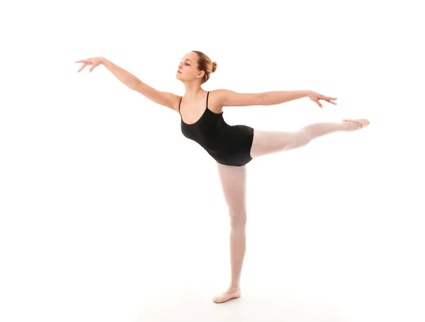 Jonge balletdanseres poserend — Stockfoto