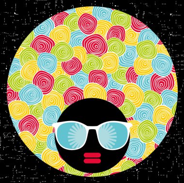 garip saçlı siyah baş kadın.