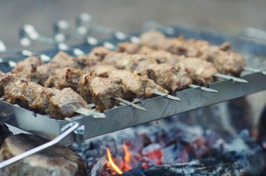 et sulu dilimleri ateşe hazır olun.