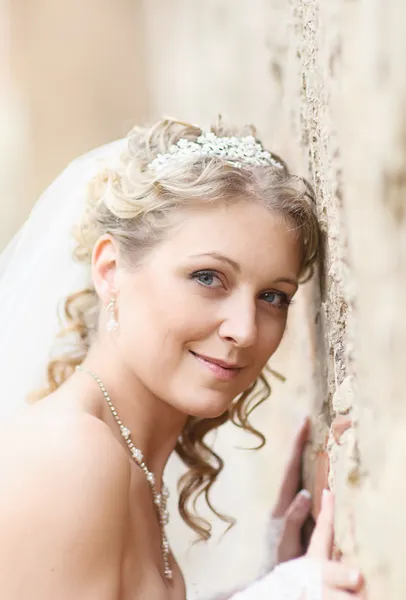 Portrait of attractive bride — Stock Photo, Image