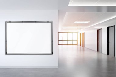 Ofis duvarında asılı siyah yatay çerçeve. Modern beton şirketinin 3D döşeme içindeki bir reklam panosunun maketi.