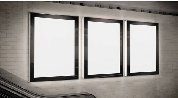 Τρεις Κάθετες Πινακίδες Στον Υπόγειο Τοίχο Mockup Αποθηκεύσεις Διαφήμιση Τρίπτυχο — Φωτογραφία Αρχείου