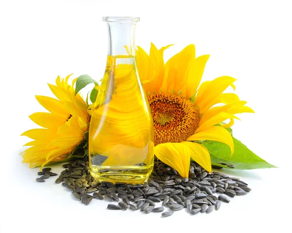 Sonnenblumenöl ist mit den Blumen der Sonnenblume und Korn auf weißem Hintergrund — Stockfoto