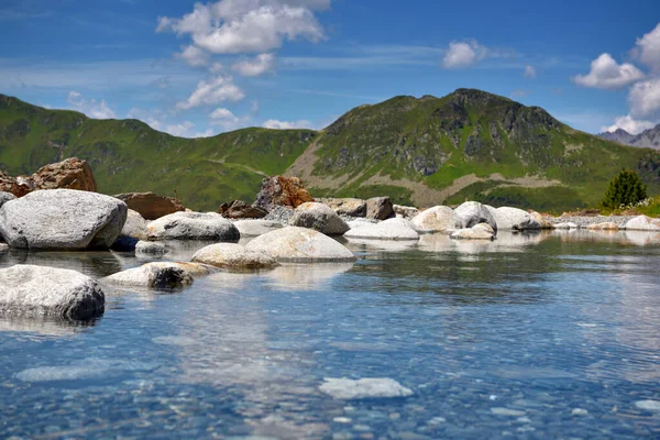 Lake Clean Transparent Water Background Scenic Mountain Landscape — Fotografia de Stock