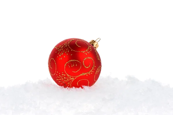 Bola roja de Navidad en blanco —  Fotos de Stock