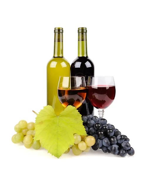 Botella de vino, copa y uvas — Foto de Stock