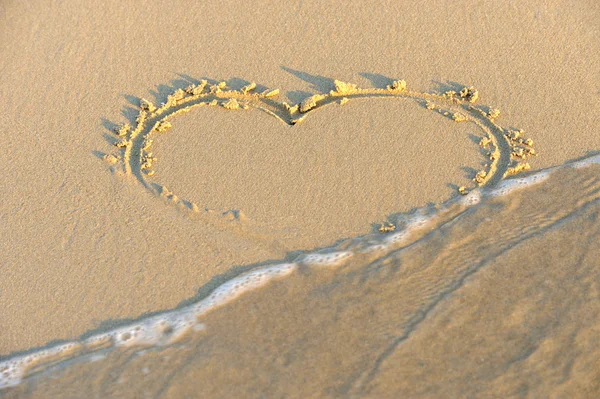 Hjerte i sand – stockfoto