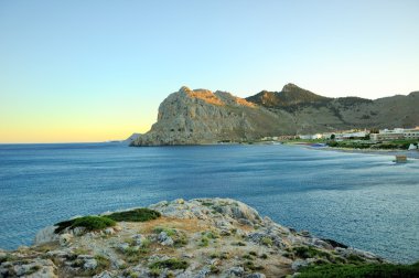 deniz ve gün batımı