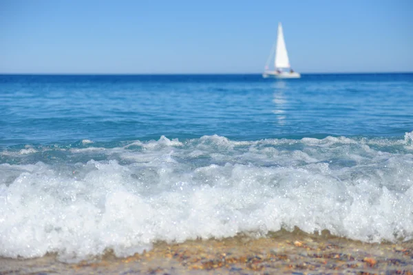 Sailing yacht in the sea — Stock Photo, Image