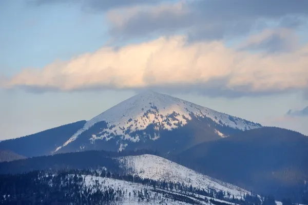 Winter mountains — Stock Photo, Image