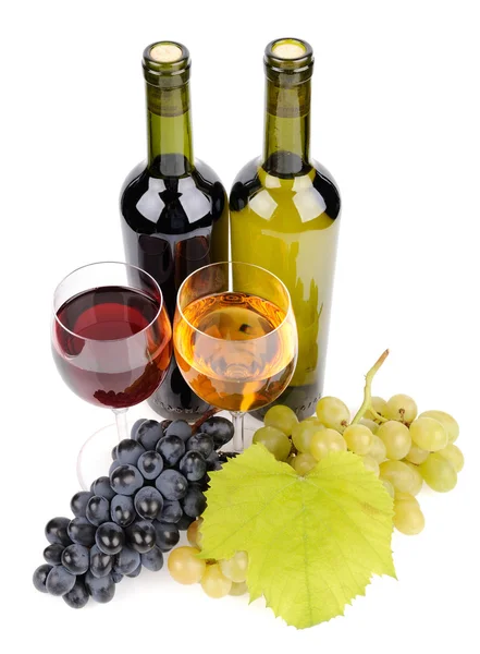 Butelka wina, szkło i winogrona — Zdjęcie stockowe