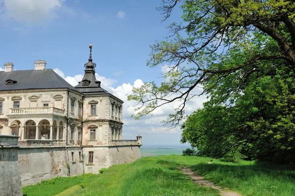 Castillo de Pidhirtsi, pueblo Podgortsy, Palacio del Renacimiento, Lviv re — Foto de Stock