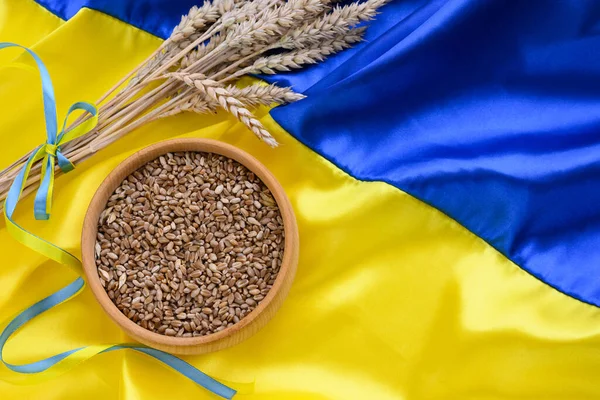 Bandeira Onda Tecido Ucrânia Com Picos Trigo Cores Brilhantes Azuis — Fotografia de Stock