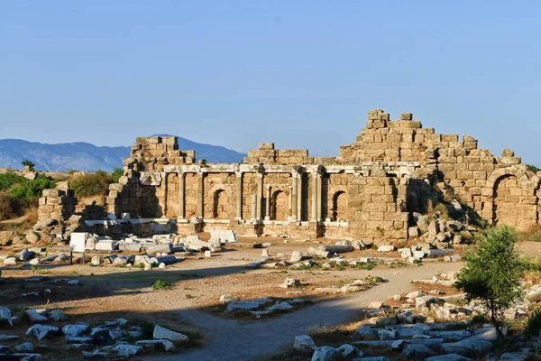 Yan Taraftaki Antik Agora Daki Köle Ticaretinin Eski Kalıntılarının Kısmi — Stok fotoğraf