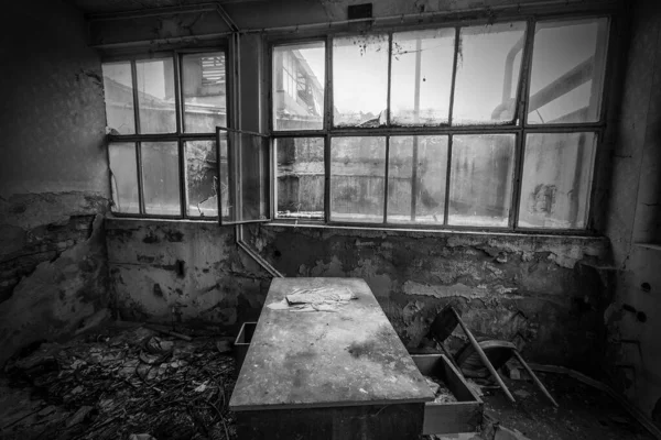 Εργαστήριο Τοποθέτησης Παλιό Εργοστάσιο Μαύρο Και Άσπρο — Φωτογραφία Αρχείου