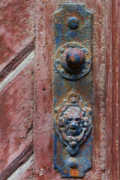 Metal Knocker Antic Door — Fotografia de Stock