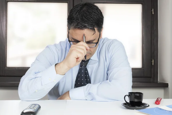 Man in office concerned — Stock Photo, Image