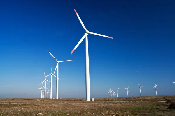 Wind power generators with blue clear sky — Stock Photo, Image