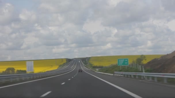 Slunečné silniční — Stock video